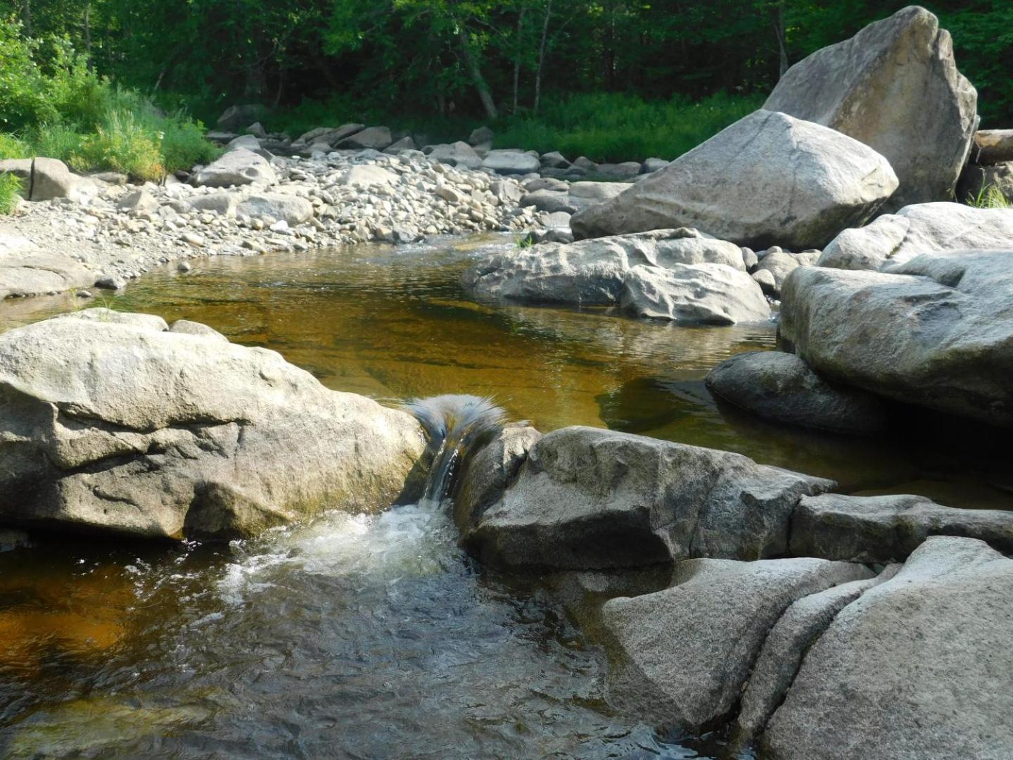 Aux Tipis De La Riviere Sauvage Villa Saint Romain Buitenkant foto