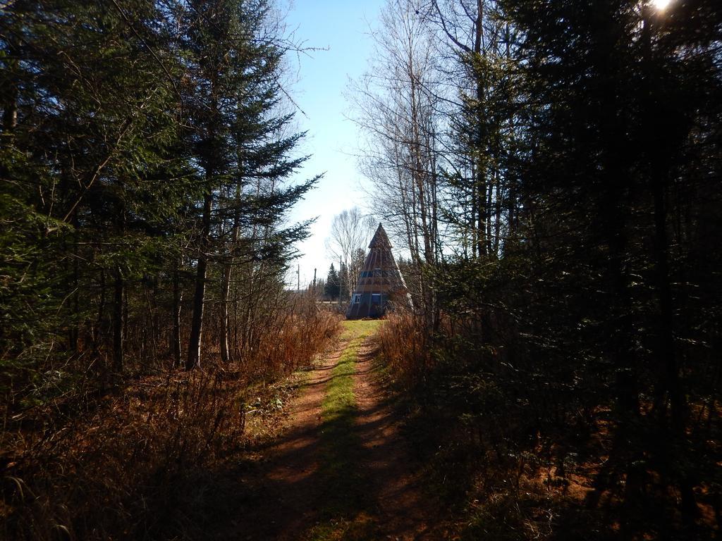 Aux Tipis De La Riviere Sauvage Villa Saint Romain Buitenkant foto
