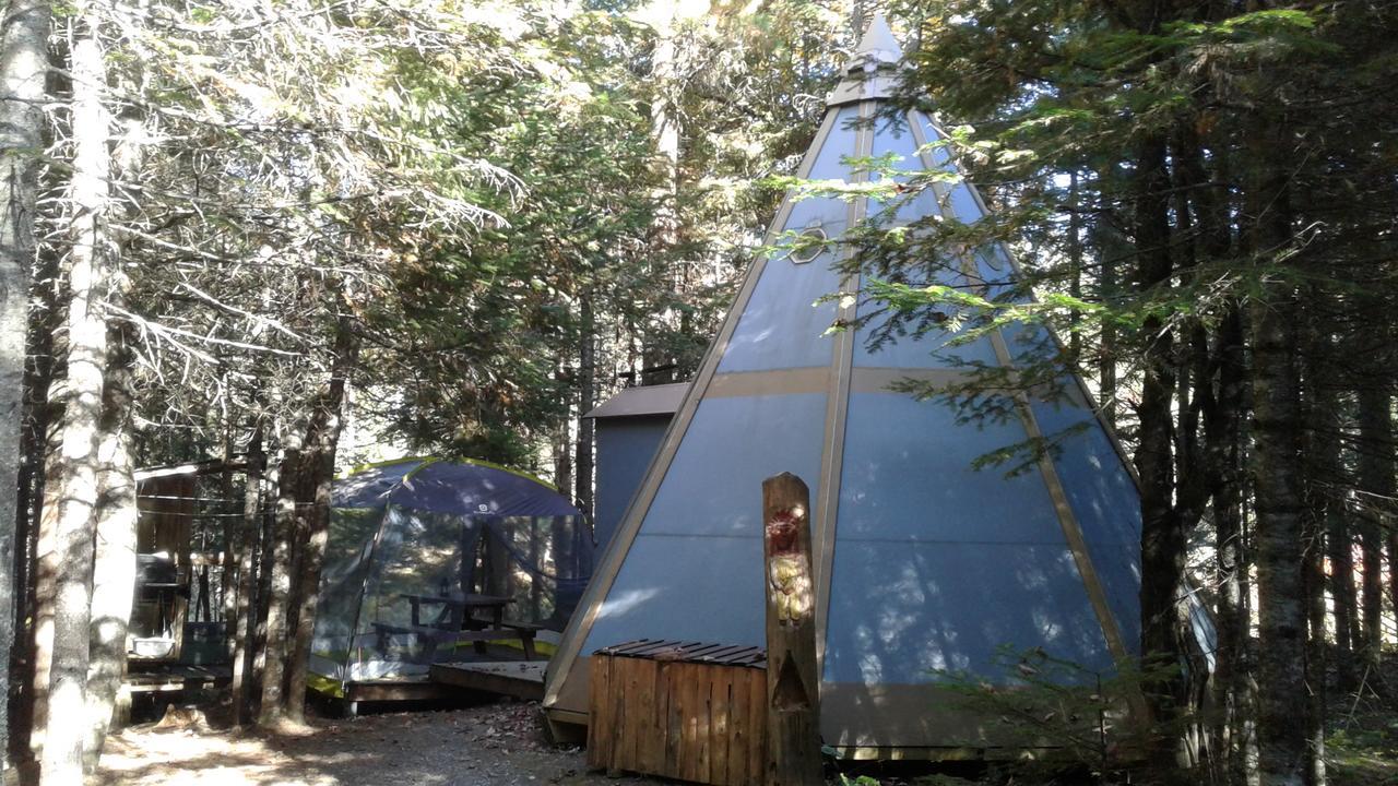 Aux Tipis De La Riviere Sauvage Villa Saint Romain Buitenkant foto
